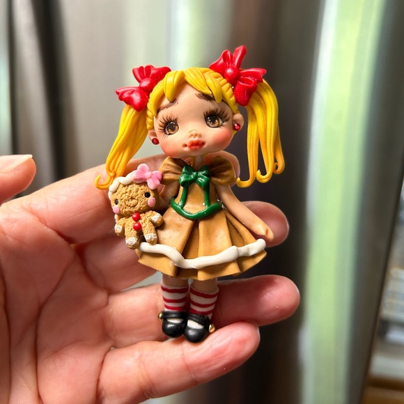 Clay doll - Picture 4 of 4